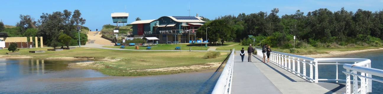 Lakes Entrance dog friendly beaches