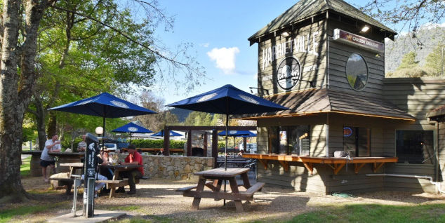 Harrietville Hotel