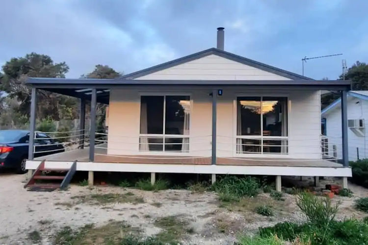 Murphys Pad, Golden Beach