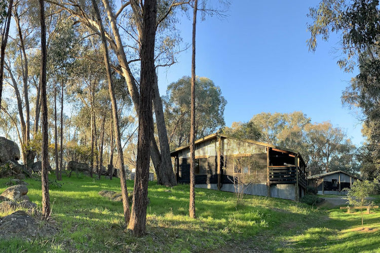 Woolshed Cabins, Beechworth