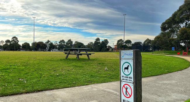 W L Simpson Reserve dog off-leash park