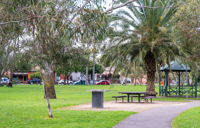 Golden Square Bicentennial Park dog off-leash park