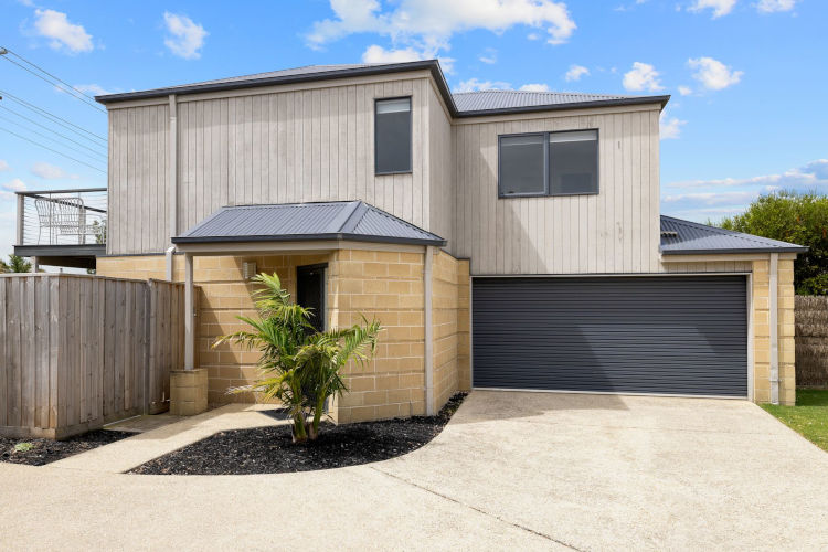 Beachside Escape, Cowes