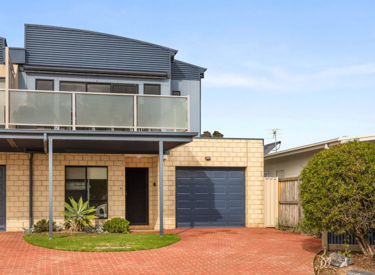 Brooklya by the Beach, Cowes