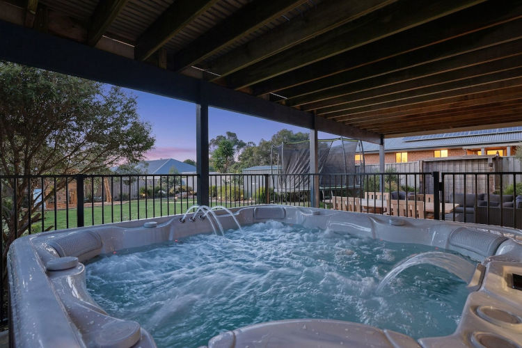 Spa Retreat on Possum, Cowes