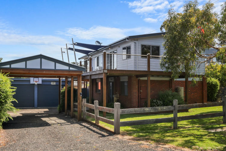 Retreat at Rhyll, Rhyll